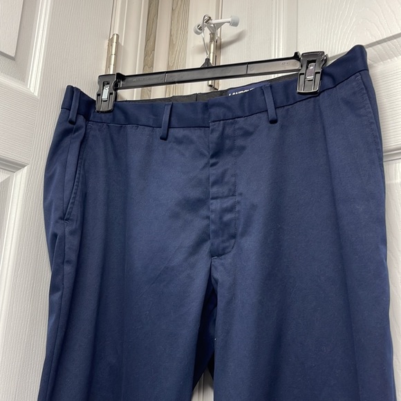 Land’s End Men’s Tailored Fit Navy Blue Chino Pants - Picture 12 of 12